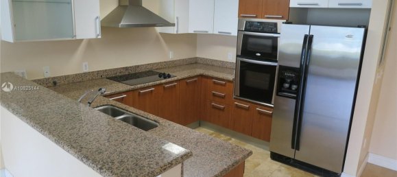 1 chambre propriété commerciale à vendre à Miami, Miami-Dade, Florida, USA № 613176 13