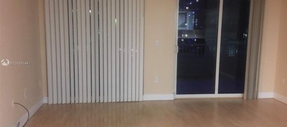 1 chambre propriété commerciale à vendre à Miami, Miami-Dade, Florida, USA № 613176 5