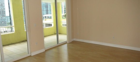 1 chambre propriété commerciale à vendre à Miami, Miami-Dade, Florida, USA № 613176 25