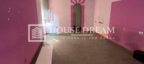 1 room Commercial property in Rome, Italy No. 277622 4