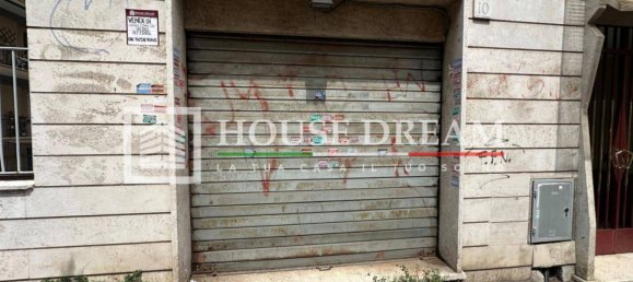 1 room Commercial property in Rome, Italy No. 277622 2