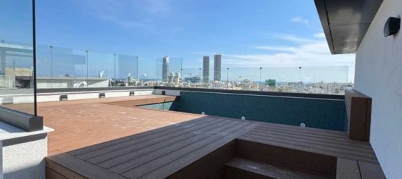 3 bedrooms Penthouse in Limassol, Cyprus No. 14113 10