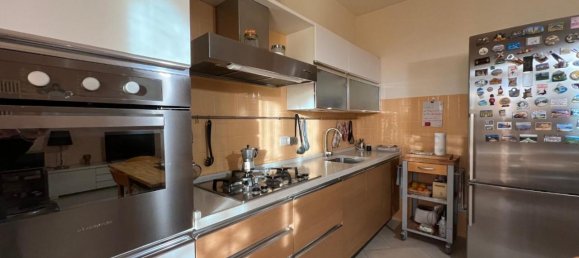 5 rooms House in Cerreto Guidi, Italy No. 85136 14