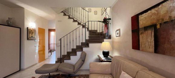 5 rooms House in Cerreto Guidi, Italy No. 85136 8