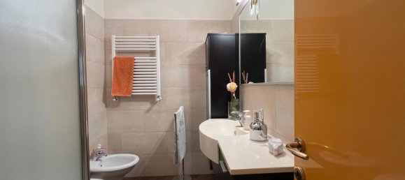 5 rooms House in Cerreto Guidi, Italy No. 85136 17