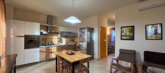 5 rooms House in Cerreto Guidi, Italy No. 85136 12