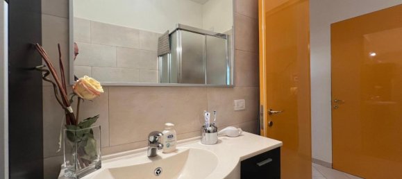 5 rooms House in Cerreto Guidi, Italy No. 85136 26