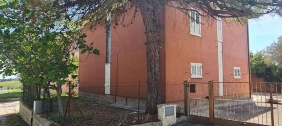 7 bedrooms House in San Marcello, Italy No. 350738 42