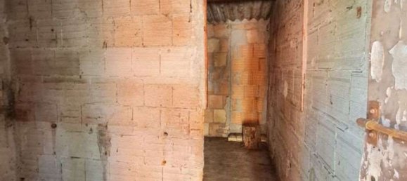 7 bedrooms House in San Marcello, Italy No. 350738 39