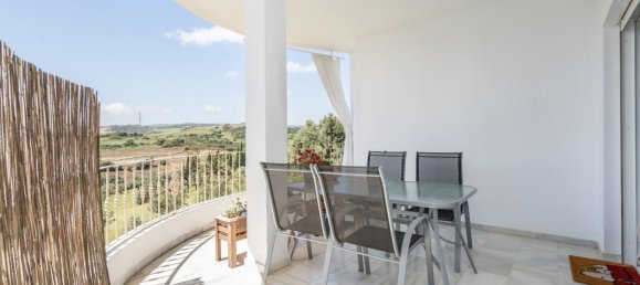 2 bedrooms Apartment in Estepona, Spain No. 148069 3