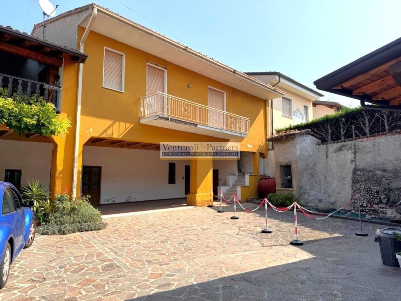 4 rooms House in Lonato del Garda, Italy No. 101943
