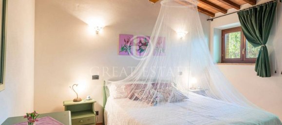 11 bedrooms House in Città della Pieve, Italy No. 56089 29