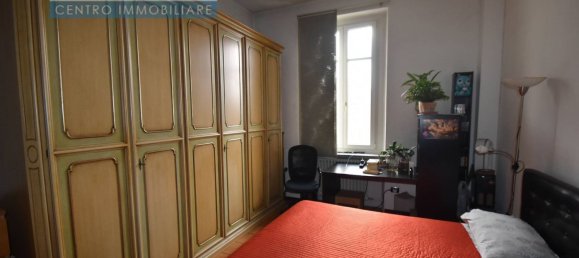 4 rooms Apartment in Vercelli, Italy No. 220709 5