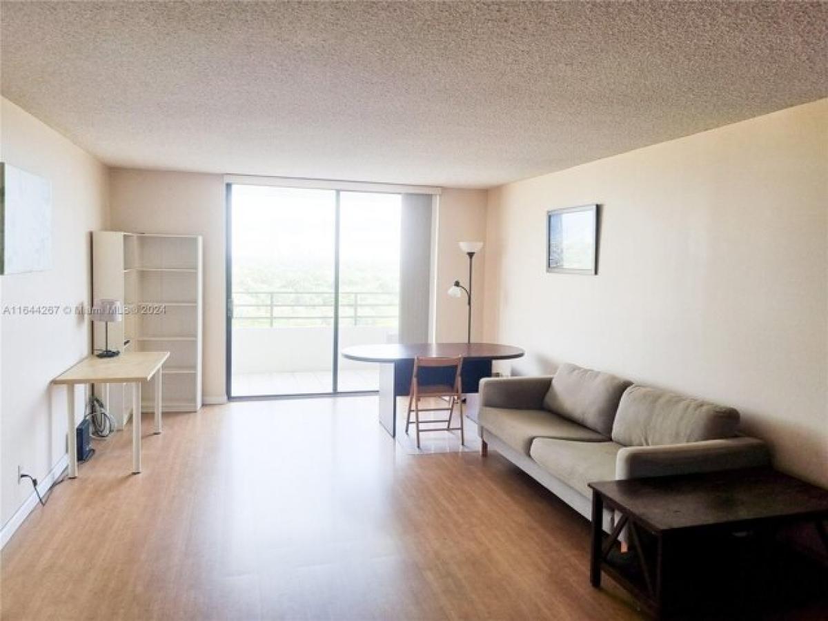 Studio in Hallandale Beach, USA No. 376942