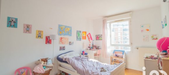 3 Schlafzimmer Wohnung in Courbevoie, France, Nr. 327165 12