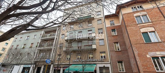 Apartamento de 5 habitaciónes en Brescia, Italy No. 151723 2