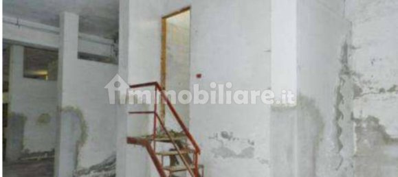 1-salle Entrepôt à Quartu Sant'Elena, Italy No. 196999 3