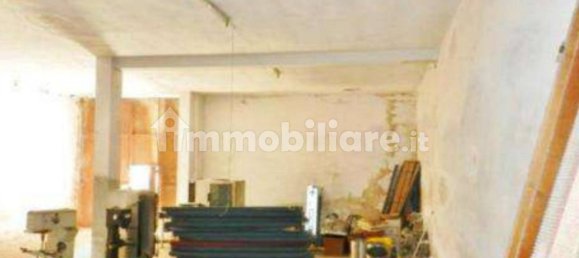 1-salle Entrepôt à Quartu Sant'Elena, Italy No. 196999 12