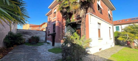 5 Schlafzimmer Villa in Carugate, Italy, Nr. 150405 3