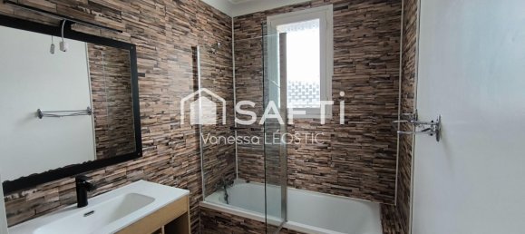 Casa de 3 dormitorios en Guilers, France No. 327073 8