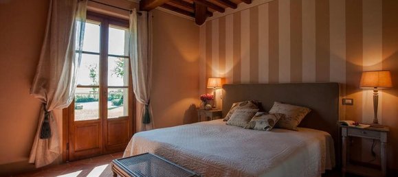 10 rooms Villa in Cortona, Italy No. 53549 8