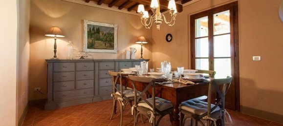 10 rooms Villa in Cortona, Italy No. 53549 3