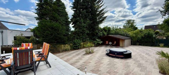 5 bedrooms Townhouse in Dusseldorf, Germany No. 296583 10