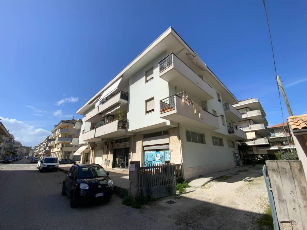 4-Zimmer Penthouse in Alba Adriatica, Italy, Nr. 36805