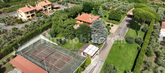 4 Schlafzimmer Villa in Velletri, Italy, Nr. 335888 44