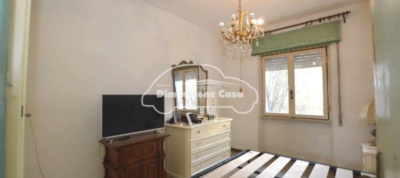 6 rooms Apartment in Lucca, Italy No. 146184 10