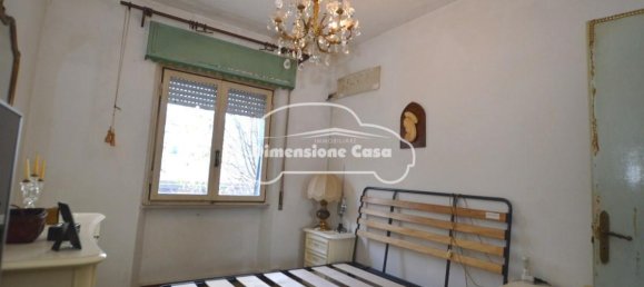 6 rooms Apartment in Lucca, Italy No. 146184 8