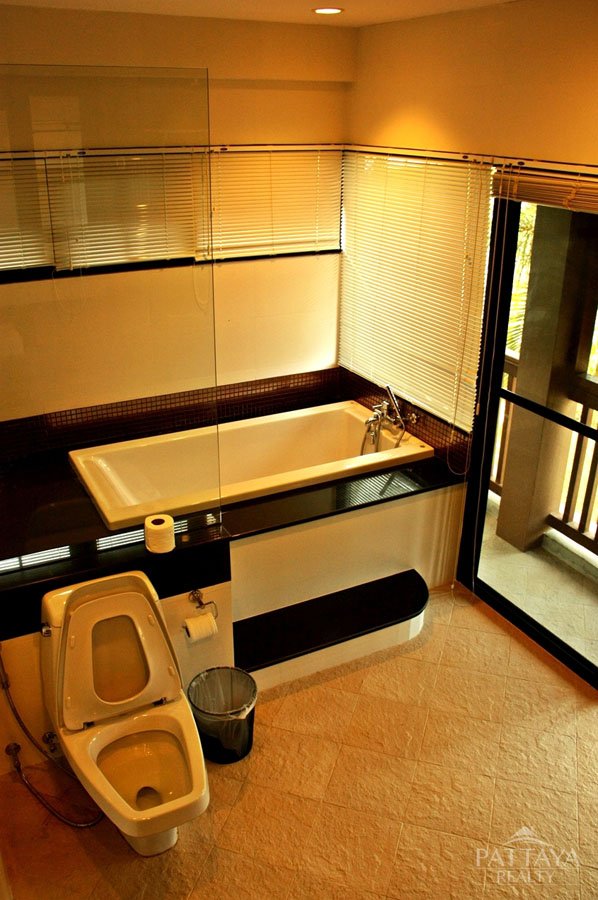 Кафе / ресторан с 3 спальнями в Паттайя, Таиланд № 4074