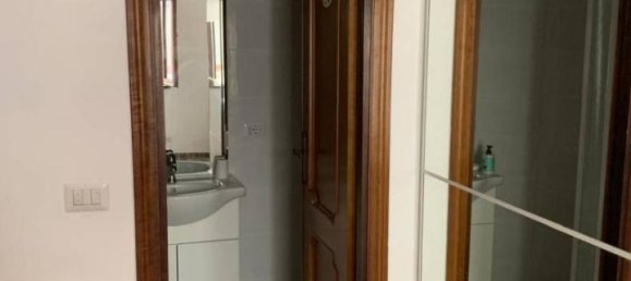 5غرفة شقة في Rome, Italy رقم 80812 19