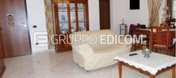 Apartamento de 6 dormitorios en Crotone, Italy No. 359194 6