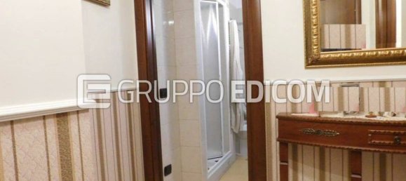 Apartamento de 6 dormitorios en Crotone, Italy No. 359194 18