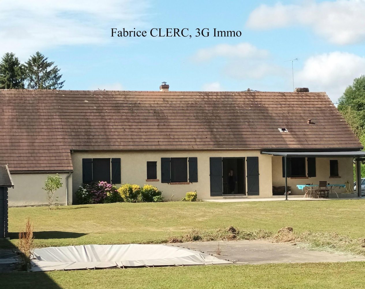 6 bedrooms House in Senan, France No. 308095