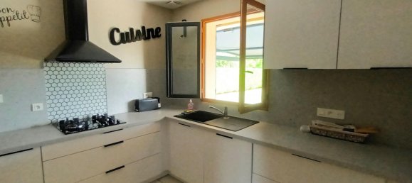 6 bedrooms House in Senan, France No. 308095 2