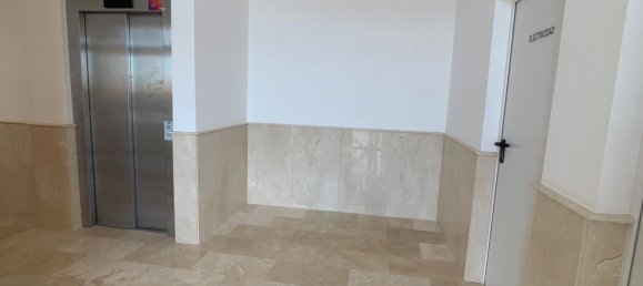 3 Schlafzimmer Wohnung in La Manga del Mar Menor, Spain, Nr. 8329 5