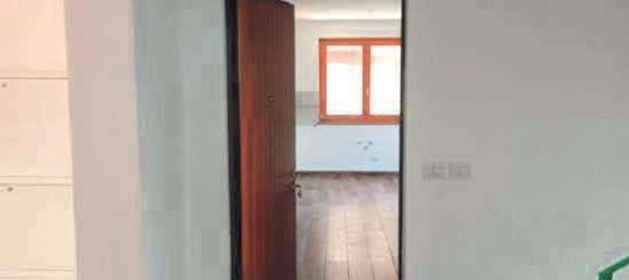 Apartamento de 4 habitaciónes en Quart, Italy No. 300105 5