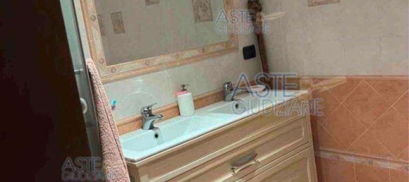 8 rooms Apartment in Rome, Italy No. 17012 15