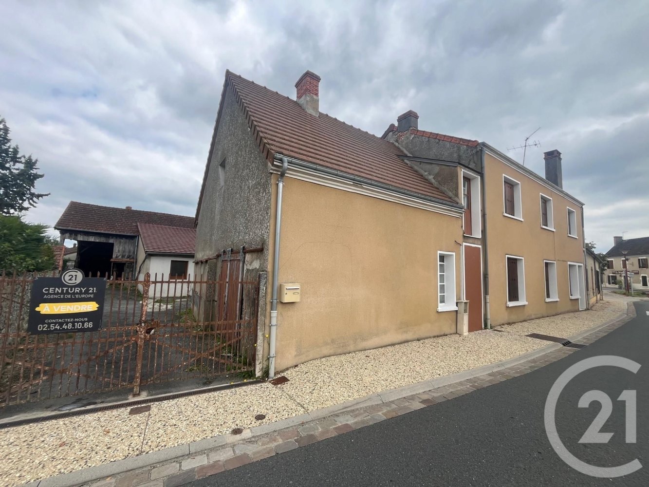 5 غرف نوم منزل في Thevet-Saint-Julien, France رقم 250060