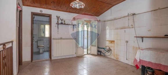 2 rooms House in Caltagirone, Italy No. 73716 9