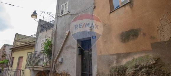 2 rooms House in Caltagirone, Italy No. 73716 19