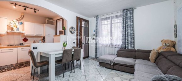 2 bedrooms Duplex in San Felice sul Panaro, Italy No. 327594 2