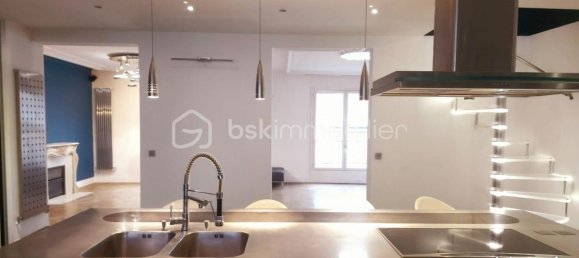 3 Schlafzimmer Doppelhaus in Paris, France, Nr. 182658 5