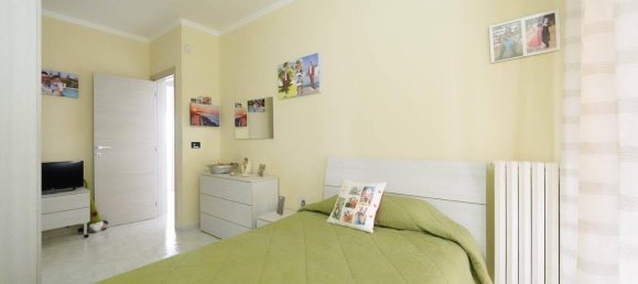 3غرفة شقة في Palo del Colle, Italy رقم 39383 12