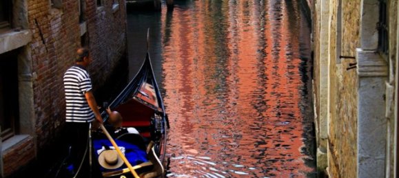 30m² Commercial property in Venice, Italy No. 210341 11