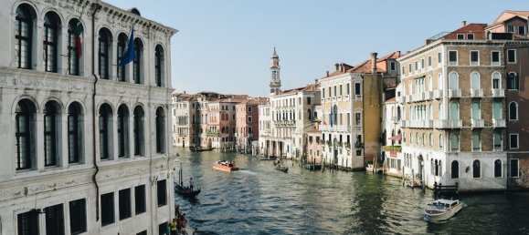 30m² Commercial property in Venice, Italy No. 210341 16