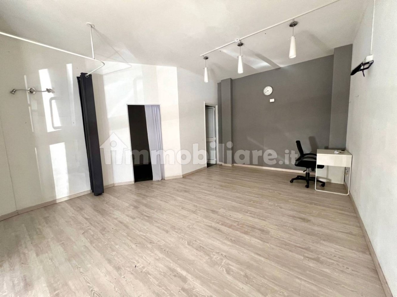 Imóvel comercial de 1 divisão em Rome, Italy N.º 289861