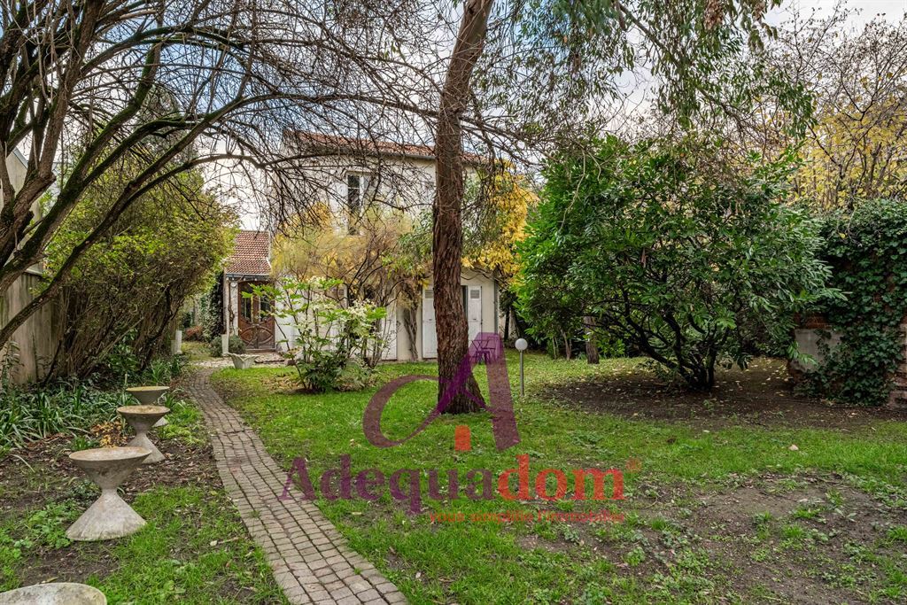 5 Schlafzimmer Haus in Colombes, France, Nr. 163417